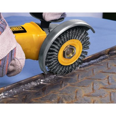 DEWALT DW4925 4-Inch Stringer Bead Wire Wheel/Carbon Steel 5/8-Inch-11 Arbor .020-Inch