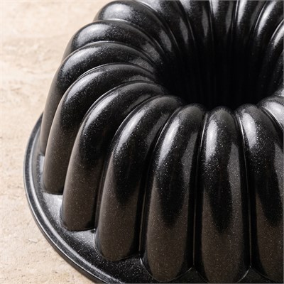 Emsan Black Shiny Alya Döküm Kek Kalıbı 22 cm