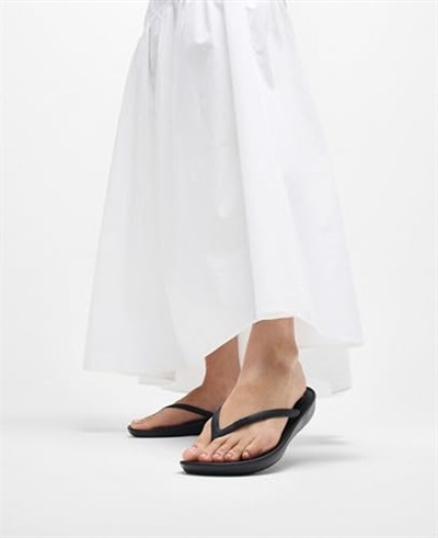 Fitflop Iqushion ergonomik parmak arası kadın terliği