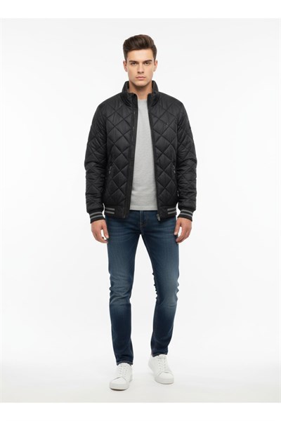 GAMP Kapitone Mont, 90058