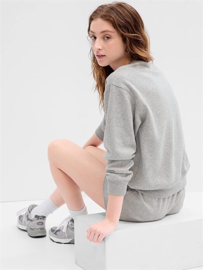 GAP V-gap Heritage Crew Kazak Kadın