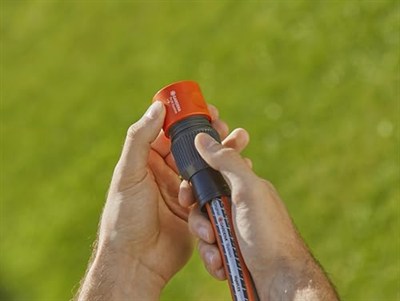 Gardena Profesyonel sistem hortum parçası: Hızlı bağlantılı hortum başlangıcı, yüksek tutuş gücü için sıkıştırma somunu, 19 mm (3/4 inç) hortumlar için uygundur (2817-20)