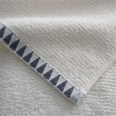 Green Black Tria Banyo Havlusu %100 Pamuk Jakarlı Krem-lacivert 80x150 Cm