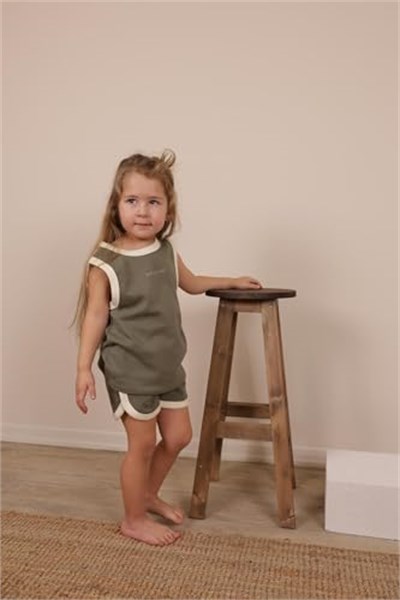 Haki Unisex Atlet Şort Takım - Seçenekler: 1-2 Yıl, 2-3 Yıl, 3-4 Yıl, 4-5 Yıl, 5-6 Yıl, 6-12 Ay