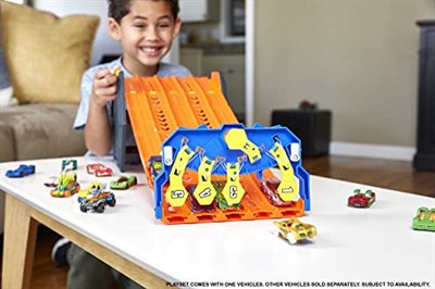 Hot Wheels Kıvrılan Yarış Pisti, 4 yaş ve üzeri, GYX11