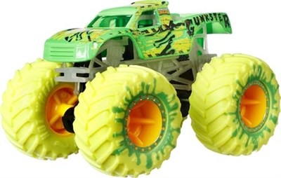 Hot Wheels Monster Trucks Karanlıkta Parlayan Araçlar Paketi Hot Wheels Monster Trucks Karanlıkta Parlayan Araçlar Paketi 5 adet Monster Trucks aracı ve 5 adet araba içeren çoklu paket HCB57