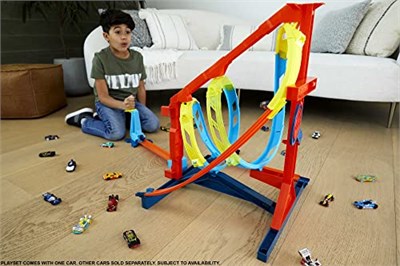 Hot Wheels Track Builder Spiral Dönüşlü Pist Oyun Seti, yaratıcı spiral pist yarışları, hedefi vurmanın 2 yolu, 1 adet Hot Wheels araç dahil, 6 yaş ve üzeri HDX79