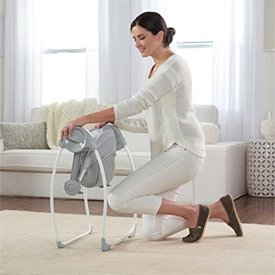 Ingenuity Comfort 2 Go Kompakt Taşınabilir 6 Vitesli Müzikli Bebek Salıncağı, Kolay Seyahat için Katlanır - Hayali Orman, 0-9 Ay
