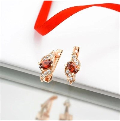 Jelux 925 Ayar Gümüş Özel Tasarım Rose Renkli Yakut Taşlı Çocuk Küpe