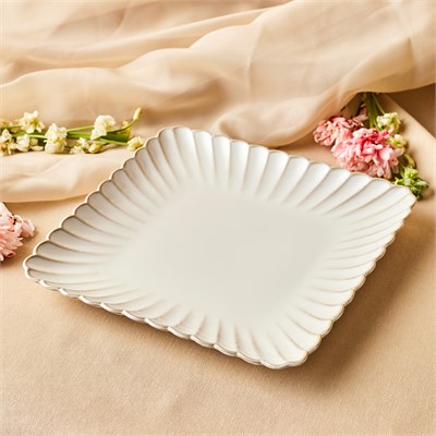 Karaca Daisy Kare Servis Tabağı 25,5 cm