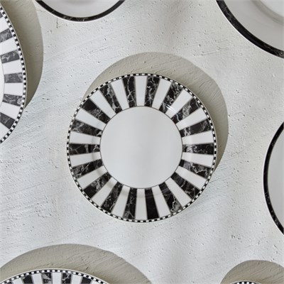 Karaca Damalı Çizgi Porselen Pasta Tabağı 19 cm