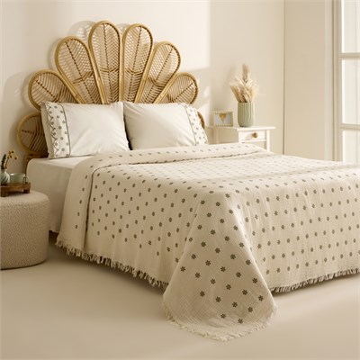 Karaca Home Carezza Brodeli Muslin Çift Kişilik Pike Takımı Yeşil