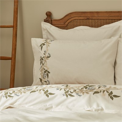 Karaca Home Nancy %100 Pamuk Çift Kişilik Nakışlı Nevresim Takımı Beyaz