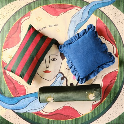 Karaca Home x 2Wins Je taime Fırfır Detaylı Kırlent 40x40 cm