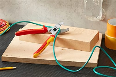 Knipex kablo makası, çift kesici kenarlı, krom kaplamalı, çok bileşenli manşonlarla izole edilmiş, VDE onaylı 200 mm 95 16 200