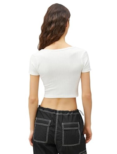 Koton Crop Tişört V Yaka Kısa Kollu Düğmeli Tişört Kadın