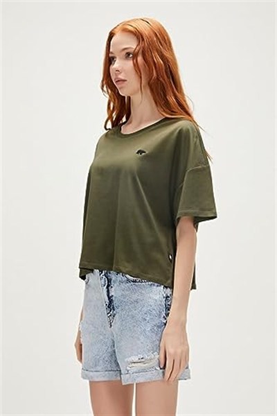 Lara Oversize T-Shirt Haki Yeşil Basic Kadın Tişört