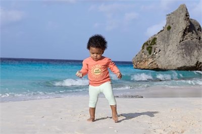 LASSIG Sunshine UV Korumalı Uzun Kollu Mayo Tişört Coral - Seçenekler: 1-1,5 Yıl, 1.5-2 Yıl, 2-3 Yıl, 6-12 Ay