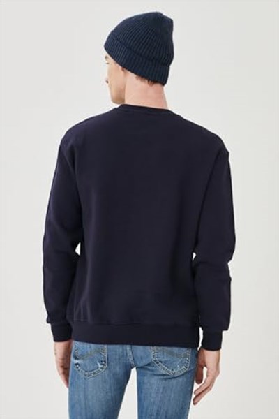 Lee