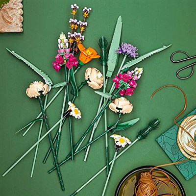 LEGO Botanicals Çiçek Buketi 10280 – Yetişkinler için Gül, Aslanağzı ve Papatya İçeren Dekoratif Yapay Çiçek Modeli Yapım Seti, Kadınlar ve Erkekler için Sevgililer Günü Hediyesi Fikri (756 Parça)