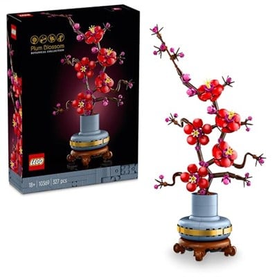 LEGO Botanicals Erik Çiçeği 10369 – Yetişkinler için Altın Şeritli ve Ahşap Görünümlü Pastel Mavi Saksı İçeren Dekoratif Yapay Çiçek Modeli Yapım Seti, Sevgililer Günü Hediyesi Fikri (327 Parça)