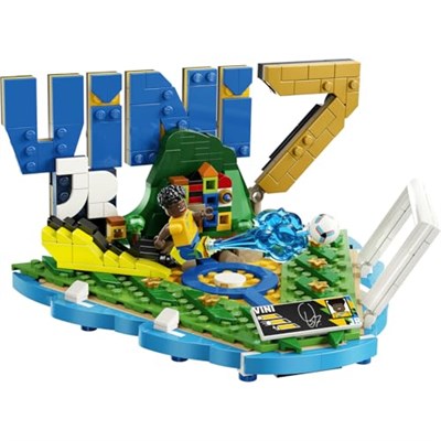 LEGO Editions Vini Jr. – Unutulmaz Futbol Anları 43027 | 10 Yaş ve Üzeri Çocuklar için Minifigür ve Koleksiyonluk Levha İçeren Oyuncak Yapım Seti, Hediye Fikri (510 Parça)