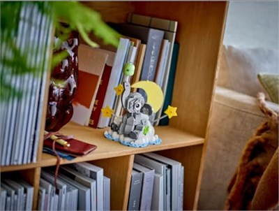 LEGO Gökyüzündeki Yavru Fil 40814 – Yetişkinler için Bulut Tabanı Üzerinde İnşa Edilebilen Yavru Fil İçeren Dekoratif Model Yapım Seti, Cinsiyet Açıklama Partisi veya Hatıra Hediyesi Fikri (402 Parça)