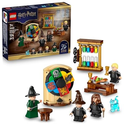 LEGO Harry Potter Hogwarts Şatosu: Seçmen Şapka Töreni 76460 | 7 Yaş ve Üzeri Çocuklar için Hermoine ve Draco Minifigürleri İçeren Oyuncak Yapım Seti, Hediye Fikri (124 Parça)