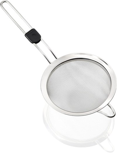 Leifheit Proline Süzgeç 16 Cm | Sağlam paslanmaz çelik, güvenli başparmak girintili ince sap, asma halkası, mutfakta süzmek ve süzmek için ideal - Seçenekler: Modern, 7,5 cm ProLine