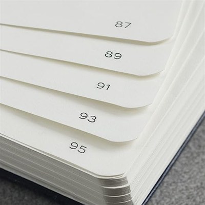 LEUCHTTURM1917 372373 Not Defteri Paperback B6+, Yumuşak Kapaklı Yazı Defteri, 123 Numaralı Sayfa, Mürekkep, Noktalı