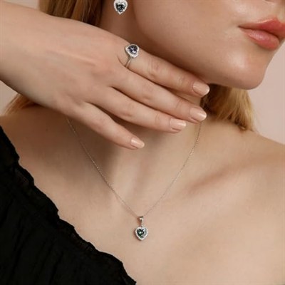 Madam Matmazel Kalp Model Taşlı Kadın Gümüş Takı Set | 925 Ayar
