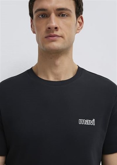 Mavi Logo Baskılı Siyah Basic Tişört Loose Fit/Bol Rahat Kesim 0610360-900