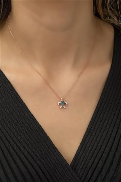 NEREZE 925 Ayar Gümüş Mistik Topaz Taşlı Minik Kaplumbağa Kolye Kadın Gümüş Kolye