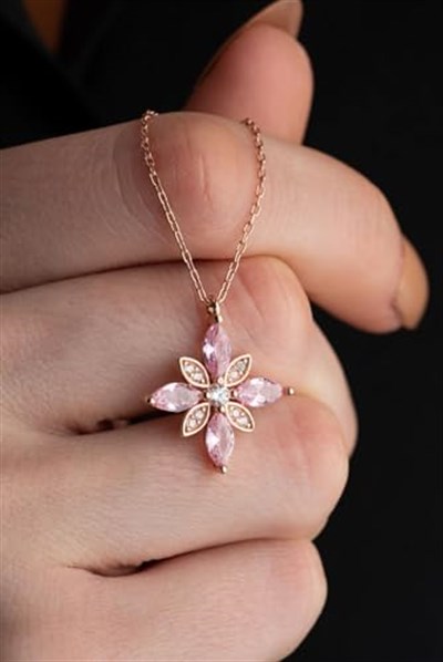 NEREZE 925 Ayar Gümüş Pembe Zirkon Taşlı Umut Çiçeği Kolye