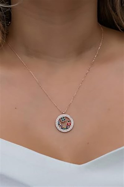 NEREZE 925 Ayar Gümüş Rose Daire Tasarım Yonca Ve Uğur Böceği Detay Kolye