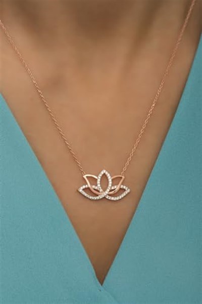 NEREZE 925 Ayar Gümüş Zirkon Taşlı Lotus Çiçeği Kolye