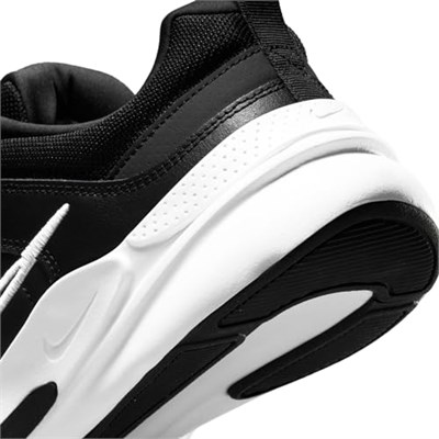 Nike Defy All Day erkek spor ayakkabısı - Bedenler: 35.5 EU, 36 EU, 36.5 EU, 38.5 EU, 40 EU, 44.5 EU, 45 EU...