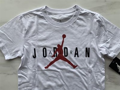 Nike Jordan Gym 23 Çocuk T-Shirt 85C346-001 6 Yıl