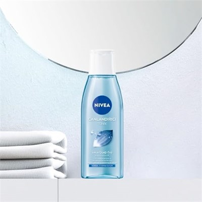 NIVEA Canlandırıcı Tonik 200ml, Nemlendirici, Lotus Çiçeği, Cildi Kurutmadan Temizler, Normal ve Karma Cilt Tipleri