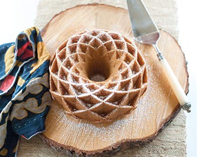 Nordic Ware - 88377 Nordic Ware Jubilee Bundt Tava, One, Gold