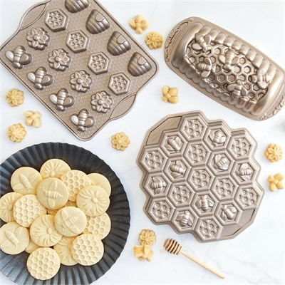 Nordicware Meşgul Arılar Mini Kek Kalıbı