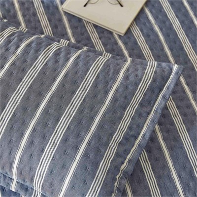 Ocean Home Textile Pamuklu Kapitoneli Lacivert Renk Çizgi Desen Çift Kişilik Yatak Örtüsü Seti 1 Adet 250 X 230 / 2 Adet 50 X 70 C