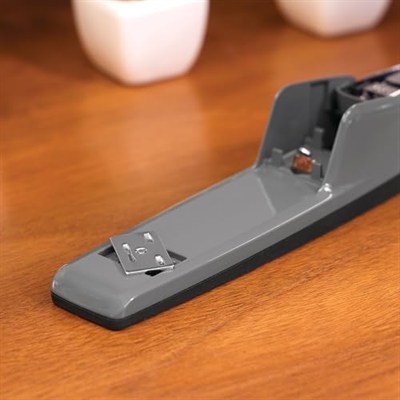 (Pack of 1, 08 Steel Grey) - 747 Business Full Strip Desk Stapler, 20-Sheet Capacity, Steel Gray