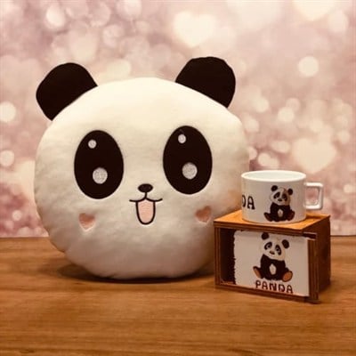Panda Yastık Ve Kutulu Kupa Hediye Seti