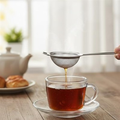 Paslanmaz Çelik Çay Süzgeci – İnce Tel Örgü Bitki Çayı ve Türk Çayı Süzgeci, Ergonomik Saplı, 5 cm Filtre Çapı