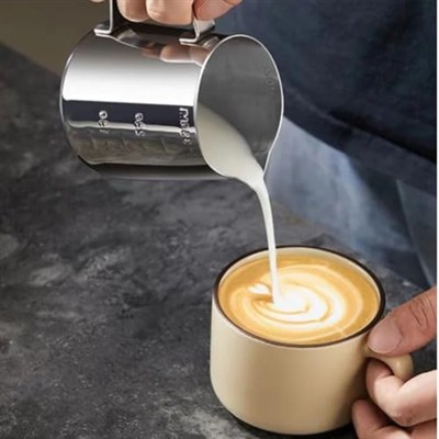 Perlotus 350 ml Kahve Süt Köpürtme Potu 304 Paslanmaz Çelik Barista Sütlük Ölçü Göstergeli