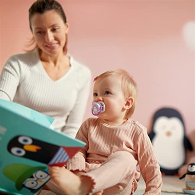 Philips Avent Ultra Air Emzik, Kız Bebekler için 0-6 Ay, 2’li Paket, Ortodontik Silikon, Geniş Hava Delikli, Mikrodalga Sterilize Edilebilir, BPA İçermez, Taşıma Kutulu, SCF080/06