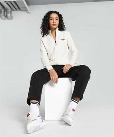 PUMA ESS+ CLASS ACT Track Jacket Mont Kadın