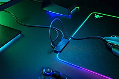 Razer Firefly V2 - Oyun fare altlığı (mikroyapılı yüzeyli oyun fare altlığı, kablo montajı ve RGB aydınlatma) Siyah