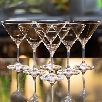 RCR Invino Yüksek Kalite Cam 6lı Martini Kadehi Seti 350 ml
